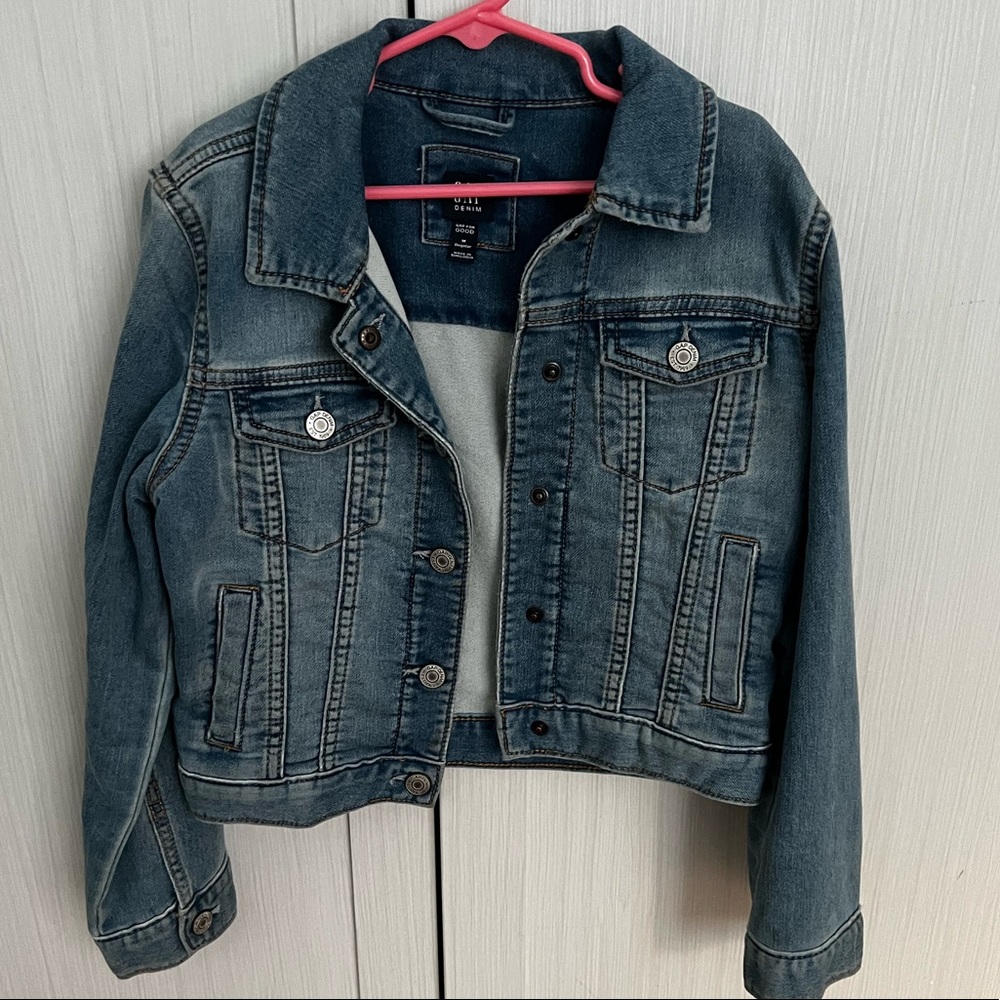 Like new girls  GAP denim jacket- size medium